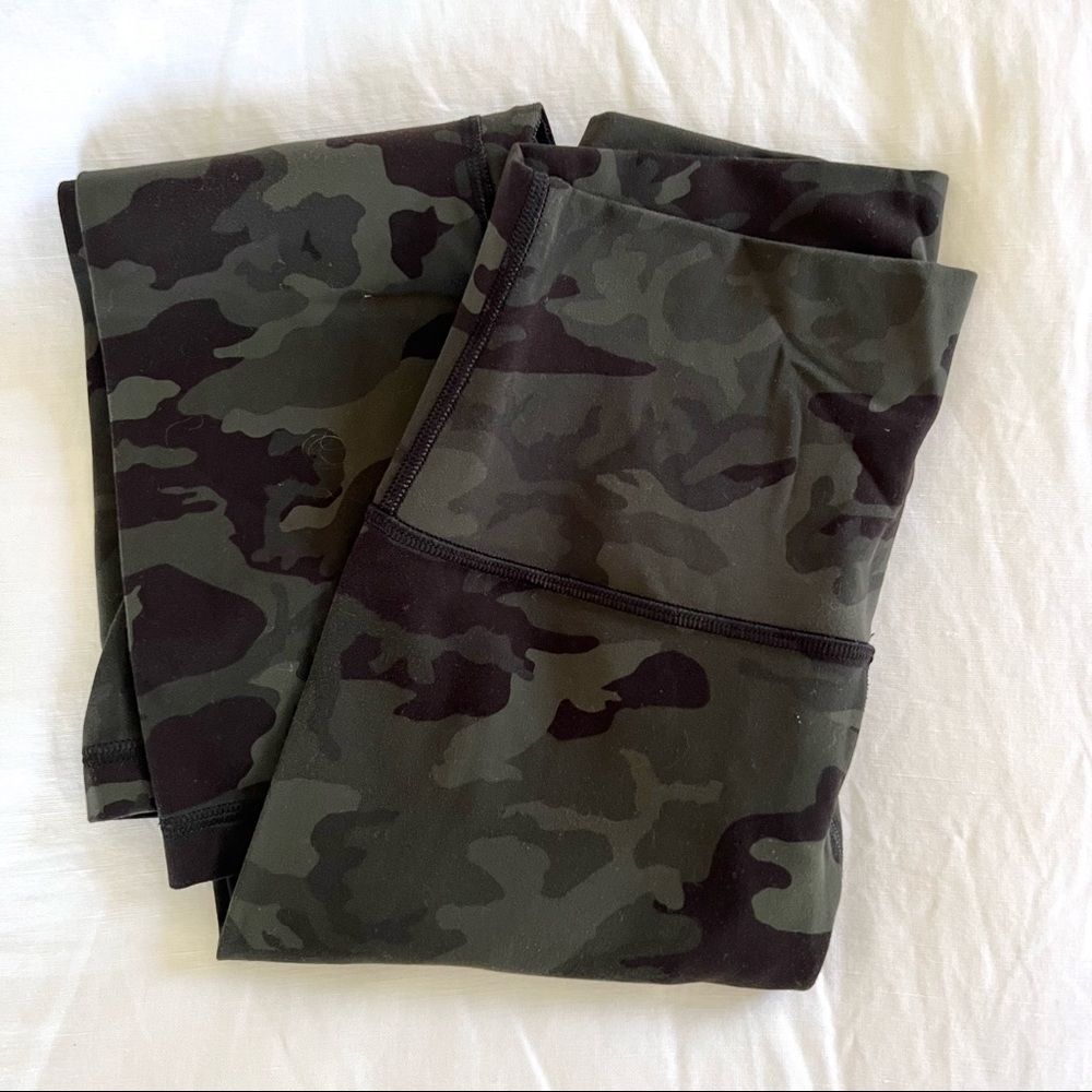 camouflage cropped high waisted Lululemon leggings